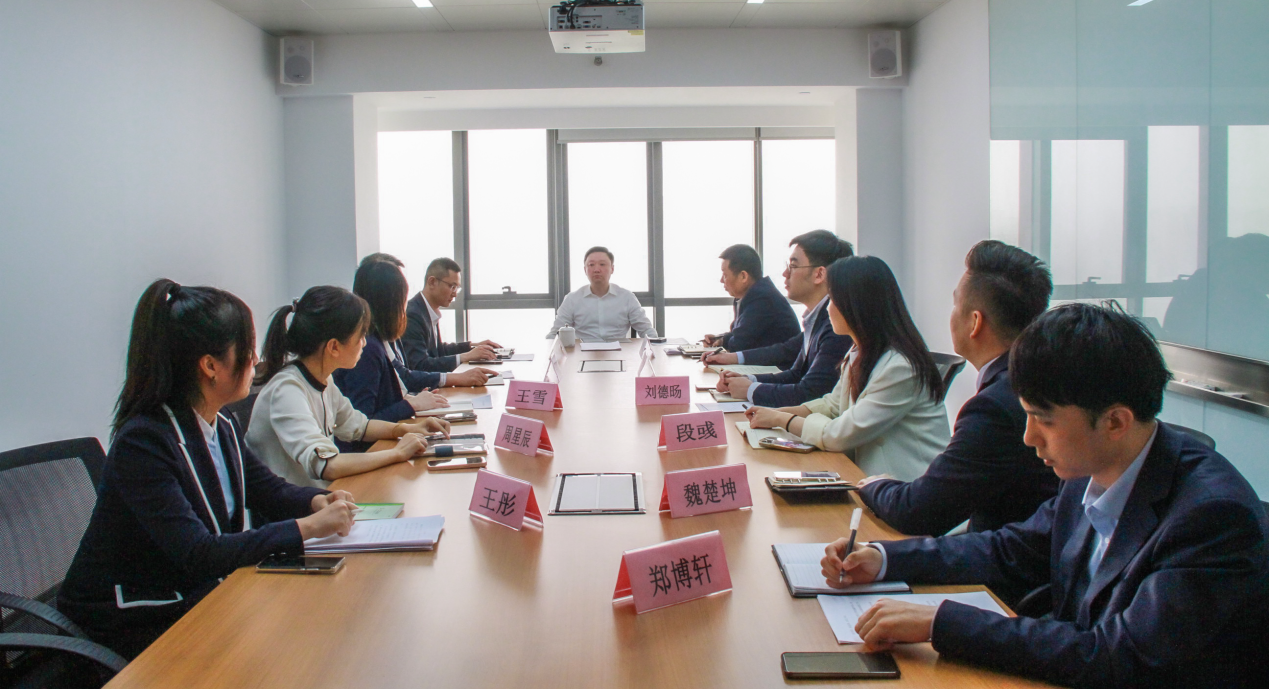 公司黨委書記、董事長(zhǎng)杜巖岫調(diào)研投行業(yè)務(wù)部